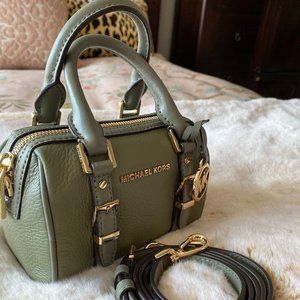 MICHAEL KORS MINI XS BEDFORD - New- Never worn!